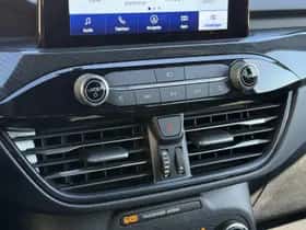 Ford Kuga (2023) thumbnail 29