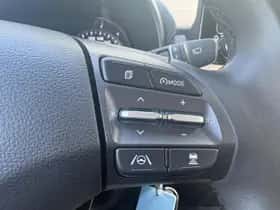 Hyundai Kona (2022) thumbnail 11