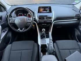 Mitsubishi Eclipse Cross (2019) thumbnail 2