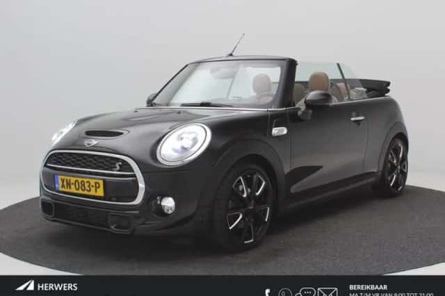 MINI Cabrio (2018)