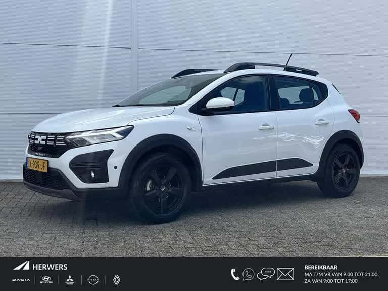 Dacia Sandero Stepway (2023) — foto 1