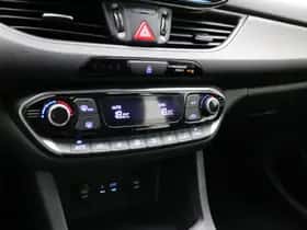 Hyundai i30 (2019) thumbnail 35