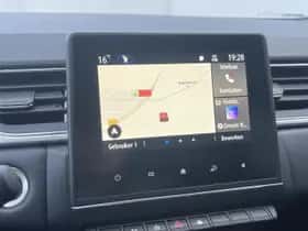 Renault Captur (2023) thumbnail 4