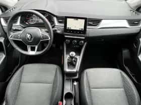 Renault Captur (2023) thumbnail 2