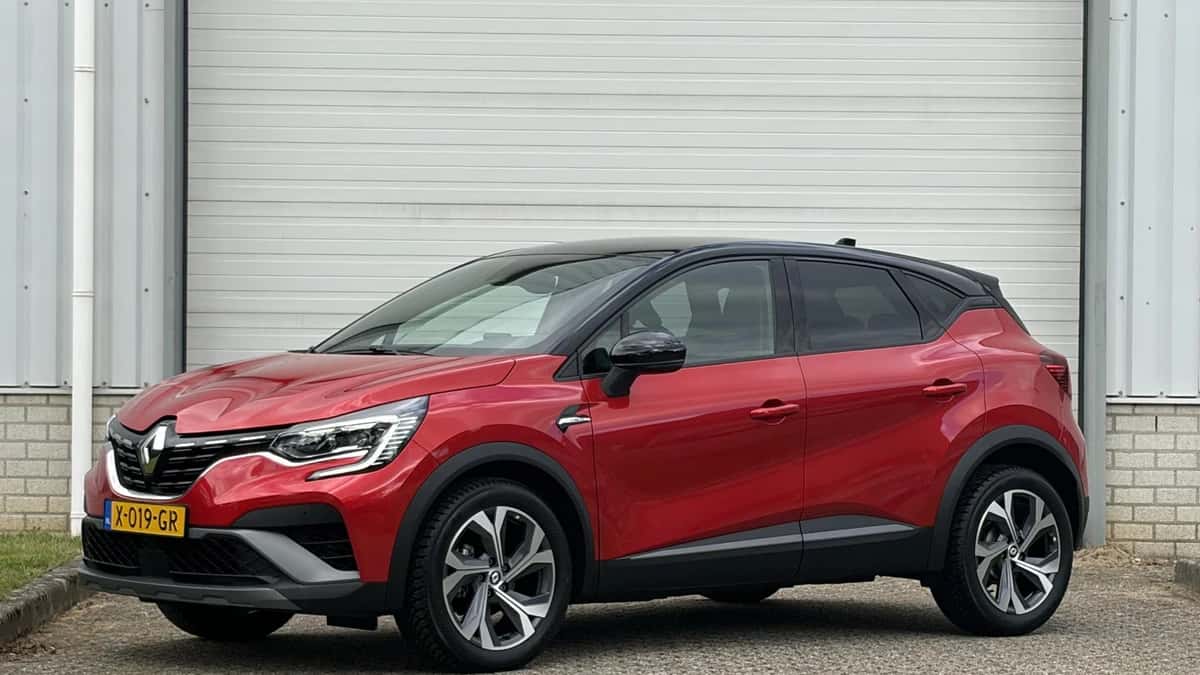 Renault Captur (2023) — foto 1