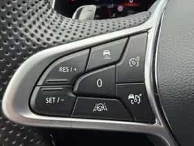 Renault Captur (2023) thumbnail 13