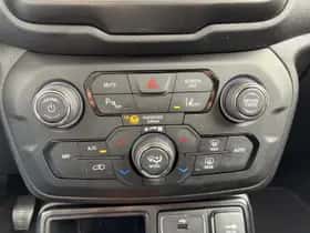 Jeep Renegade (2019) thumbnail 4