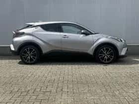 Toyota C-HR (2020) thumbnail 17