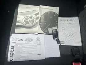 Toyota Yaris (2016) thumbnail 5