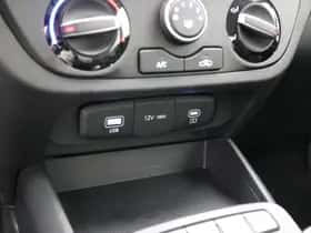 Hyundai i10 (2024) thumbnail 28