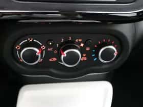 Renault Twingo (2015) thumbnail 31
