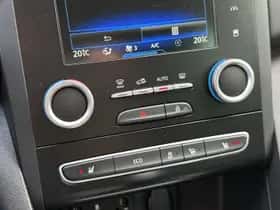 Renault Mégane (2018) thumbnail 4