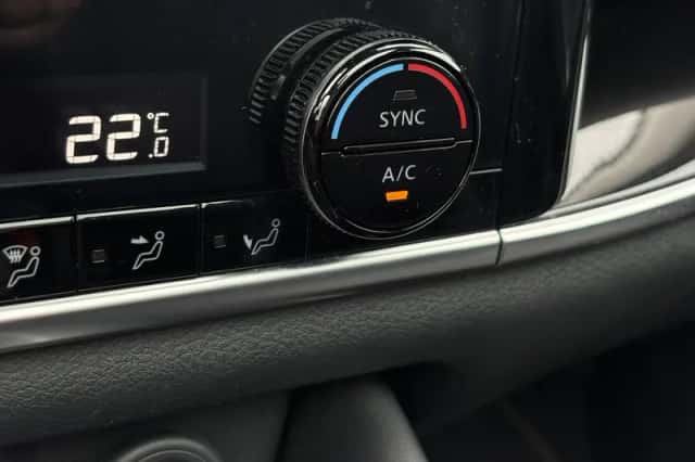 Nissan Qashqai (2023) thumbnail 4