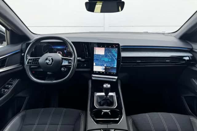 Renault Austral (2023) thumbnail 2