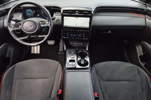 Hyundai Tucson (2022) thumbnail 2