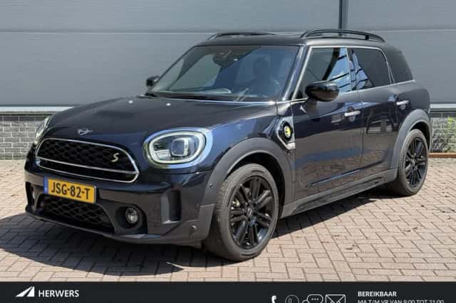 MINI Countryman (2023) thumbnail 1