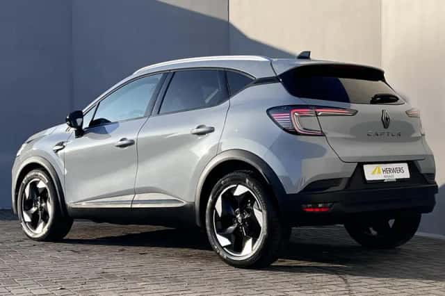 Renault Captur (2024) thumbnail 6
