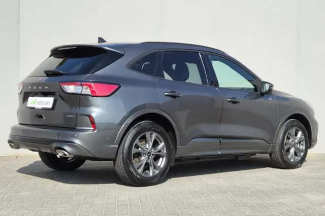 Ford Kuga (2023) thumbnail 3