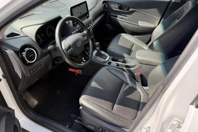 Hyundai Kona (2021) thumbnail 2