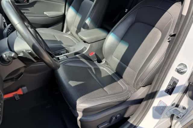 Hyundai Kona (2021) thumbnail 6