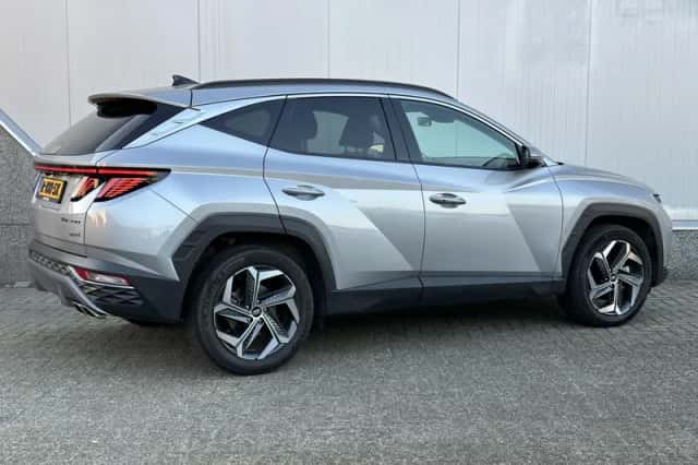 Hyundai Tucson (2021) thumbnail 3
