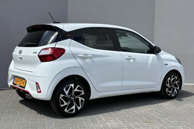 Hyundai i10 (2021) thumbnail 3
