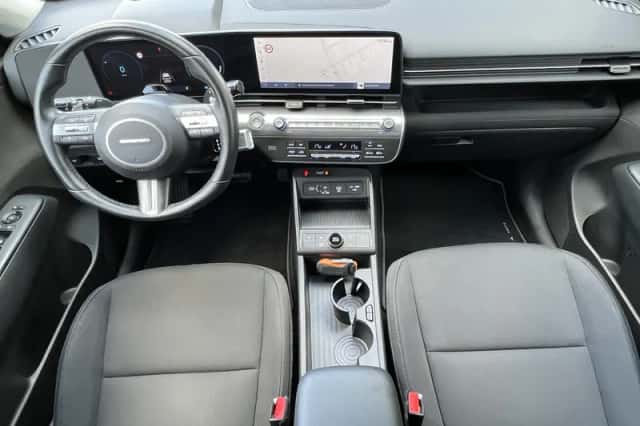 Hyundai Kona Electric (2024) thumbnail 2