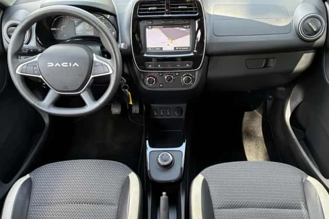 Dacia Spring (2022) thumbnail 2