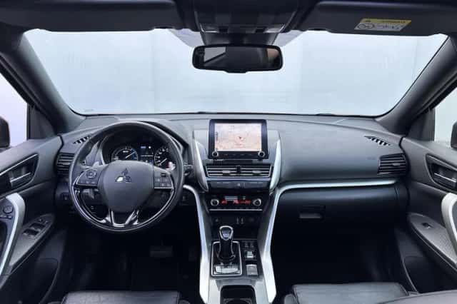 Mitsubishi Eclipse Cross (2022) thumbnail 2