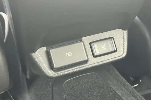 Nissan Leaf (2021) thumbnail 5