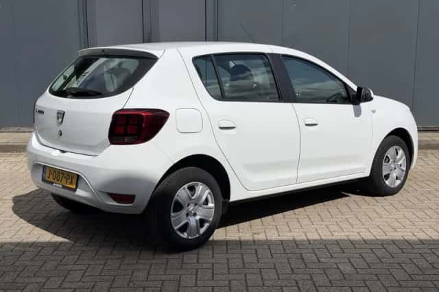 Dacia Sandero (2020) thumbnail 3