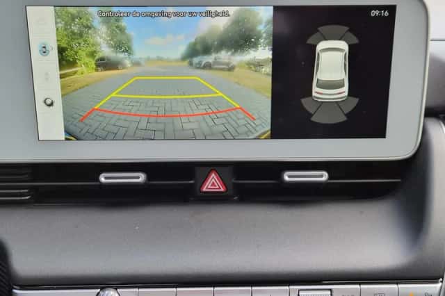 Hyundai Ioniq 5 (2023) thumbnail 5