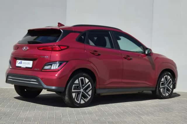 Hyundai Kona (2023) thumbnail 3