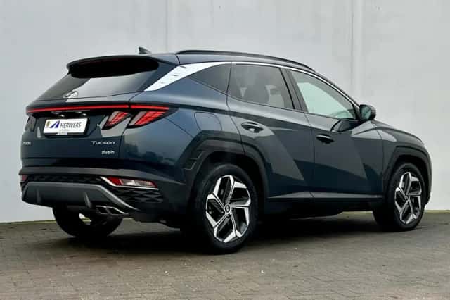 Hyundai Tucson (2023) thumbnail 3