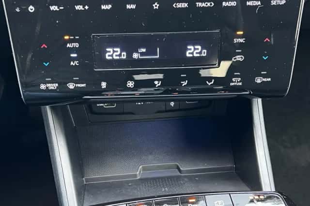 Hyundai Tucson (2023) thumbnail 4