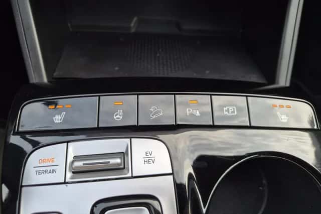 Hyundai Tucson (2022) thumbnail 5