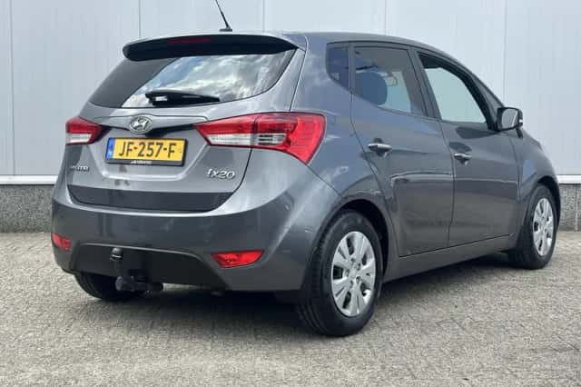 Hyundai ix20 (2011) thumbnail 3