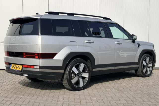 Hyundai Santa Fe (2025) thumbnail 3