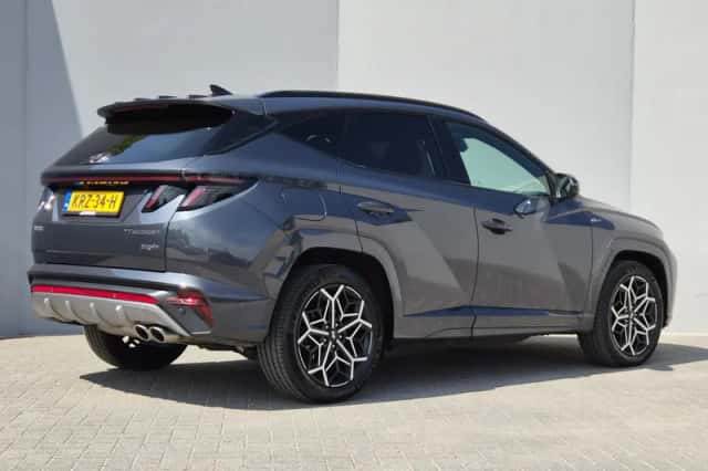 Hyundai Tucson (2022) thumbnail 3