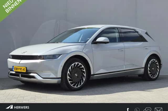 Hyundai Ioniq 5 (2022) thumbnail 1