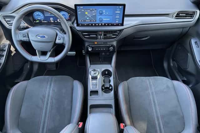 Ford Kuga (2026) thumbnail 2