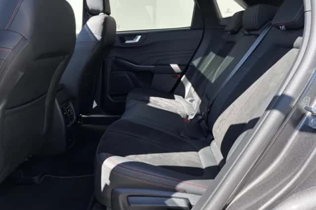 Ford Kuga (2026) thumbnail 6