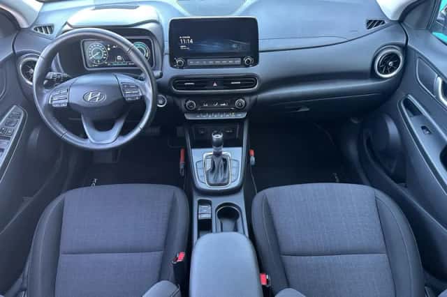 Hyundai Kona (2021) thumbnail 2