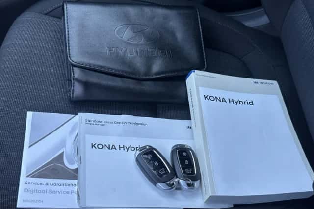 Hyundai Kona (2021) thumbnail 5