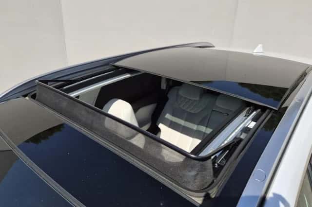 Hyundai Santa Fe (2022) thumbnail 5