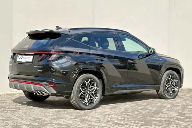 Hyundai Tucson (2022) thumbnail 3