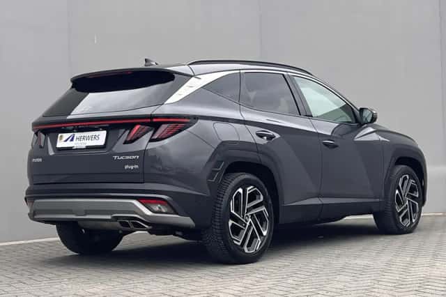 Hyundai Tucson (2025) thumbnail 3