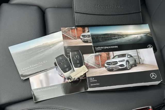 Mercedes-Benz GLA (2022) thumbnail 5