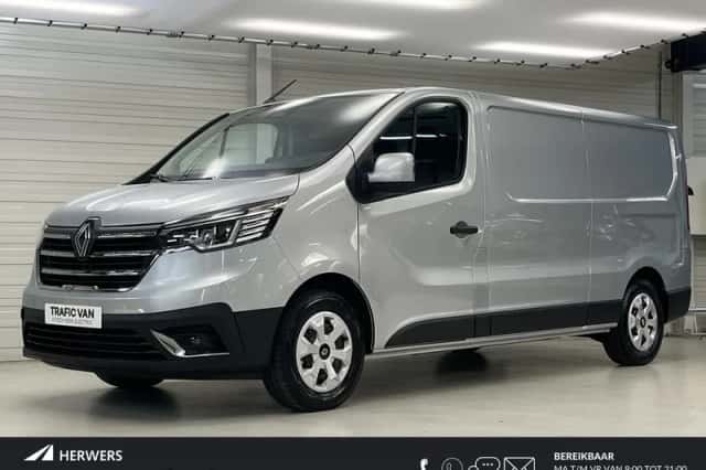 Renault Trafic (2025) thumbnail 1