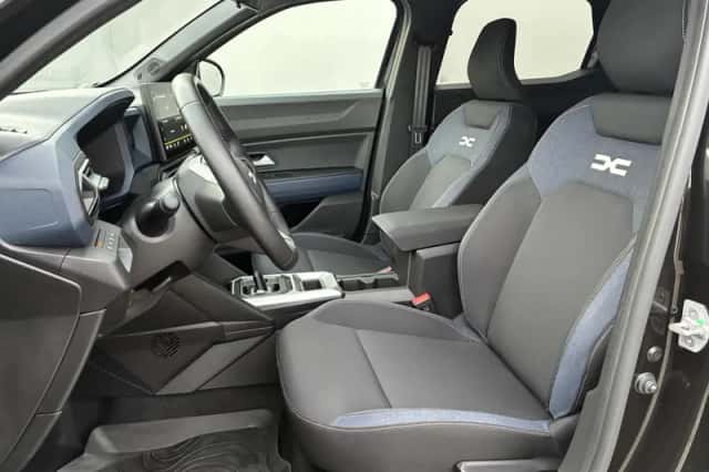 Dacia Duster (2025) thumbnail 8